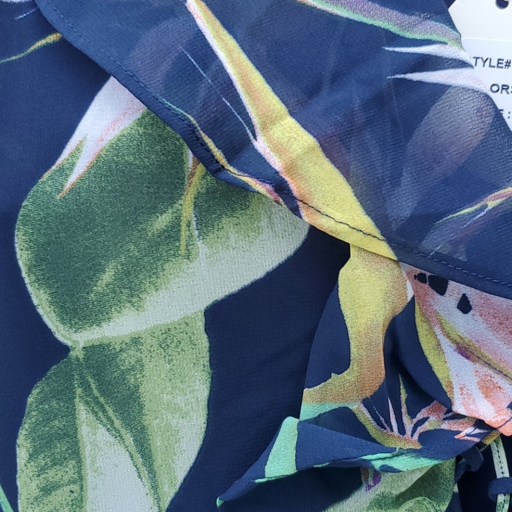 Tropical Ruffled Dress - Picture 5 of 8